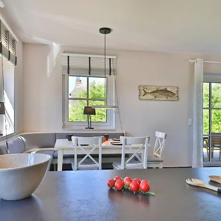Apartment Jolle